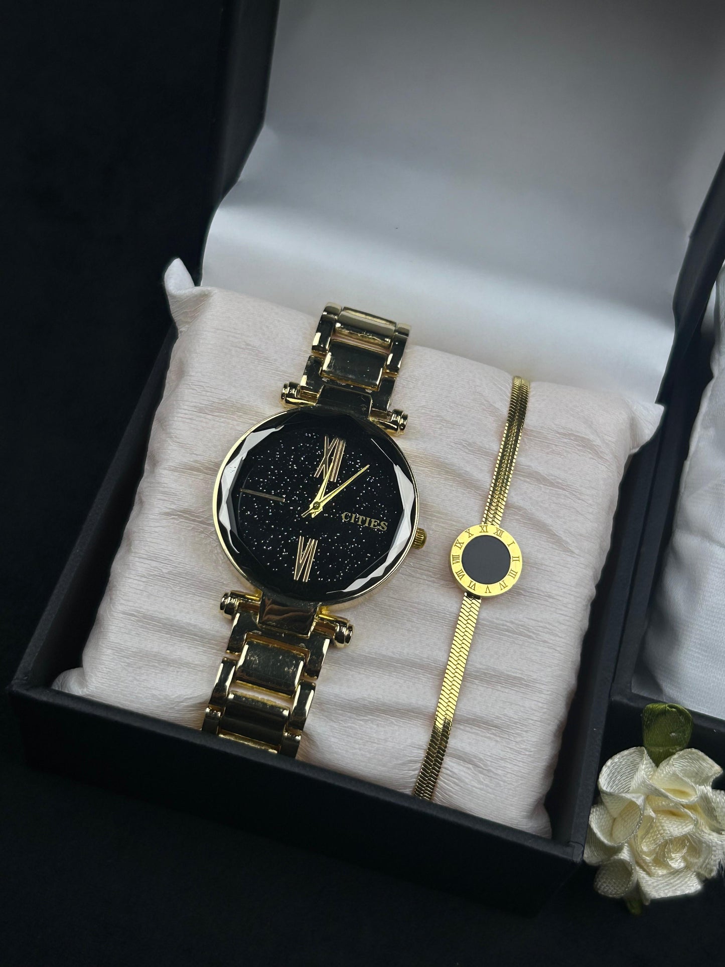 Cities Watch with Elegant Bracelet