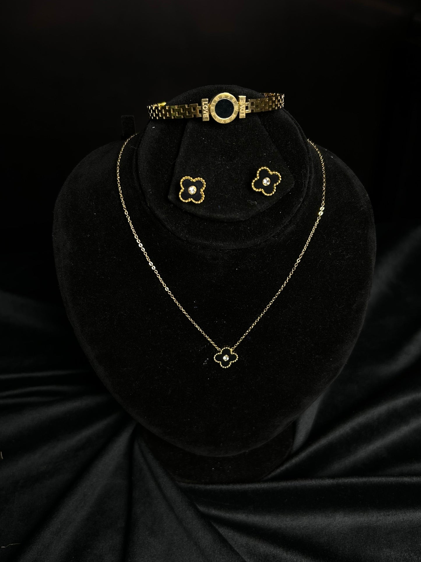 Four-Leaf Clover Jewelry Set