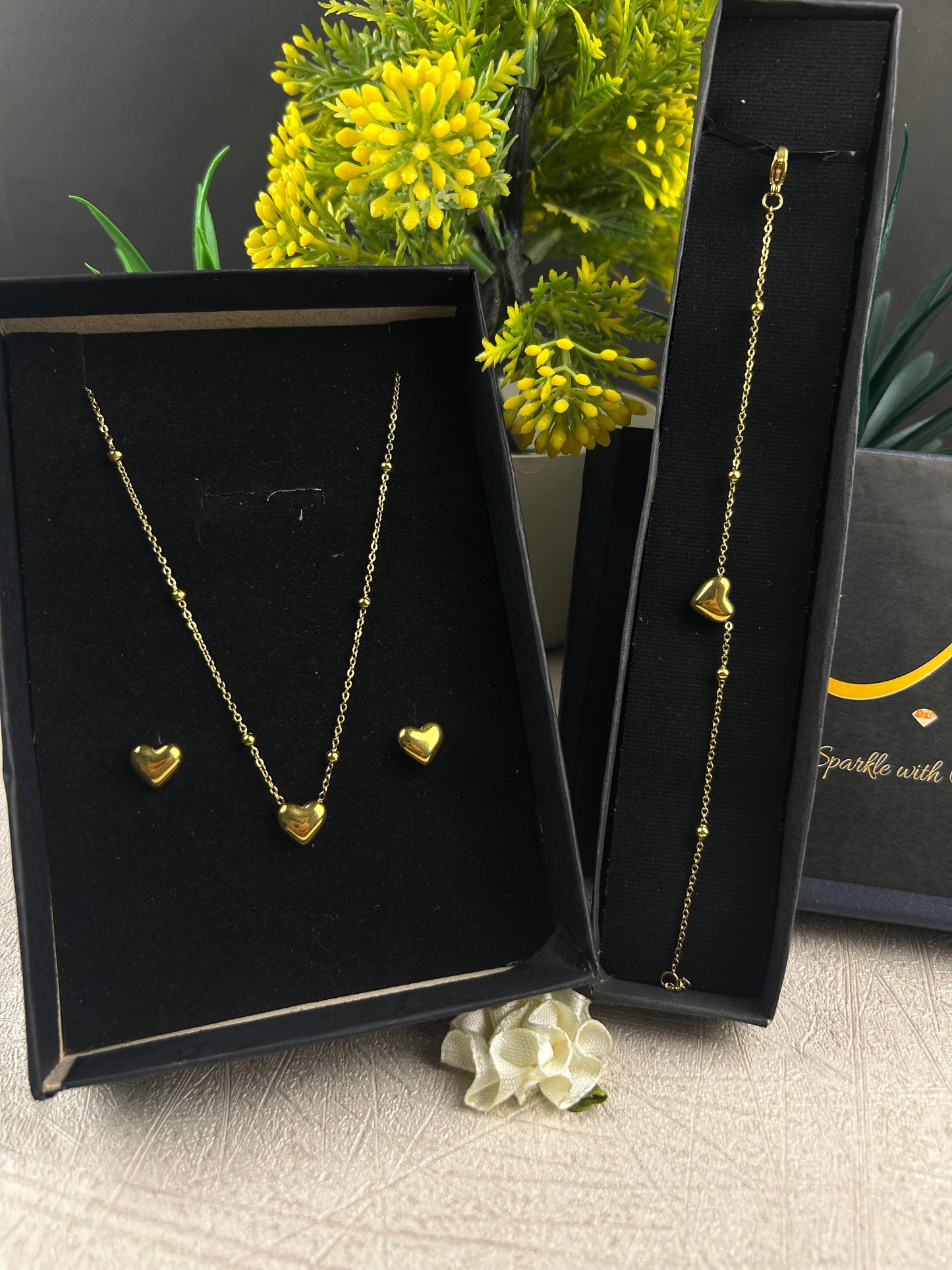 Golden Heart Charm Set