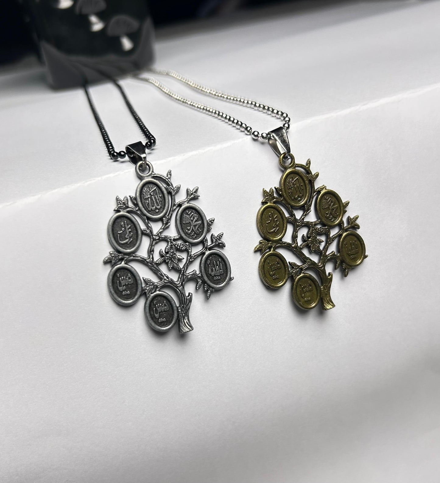 PANJETAN PAK Tree Locket