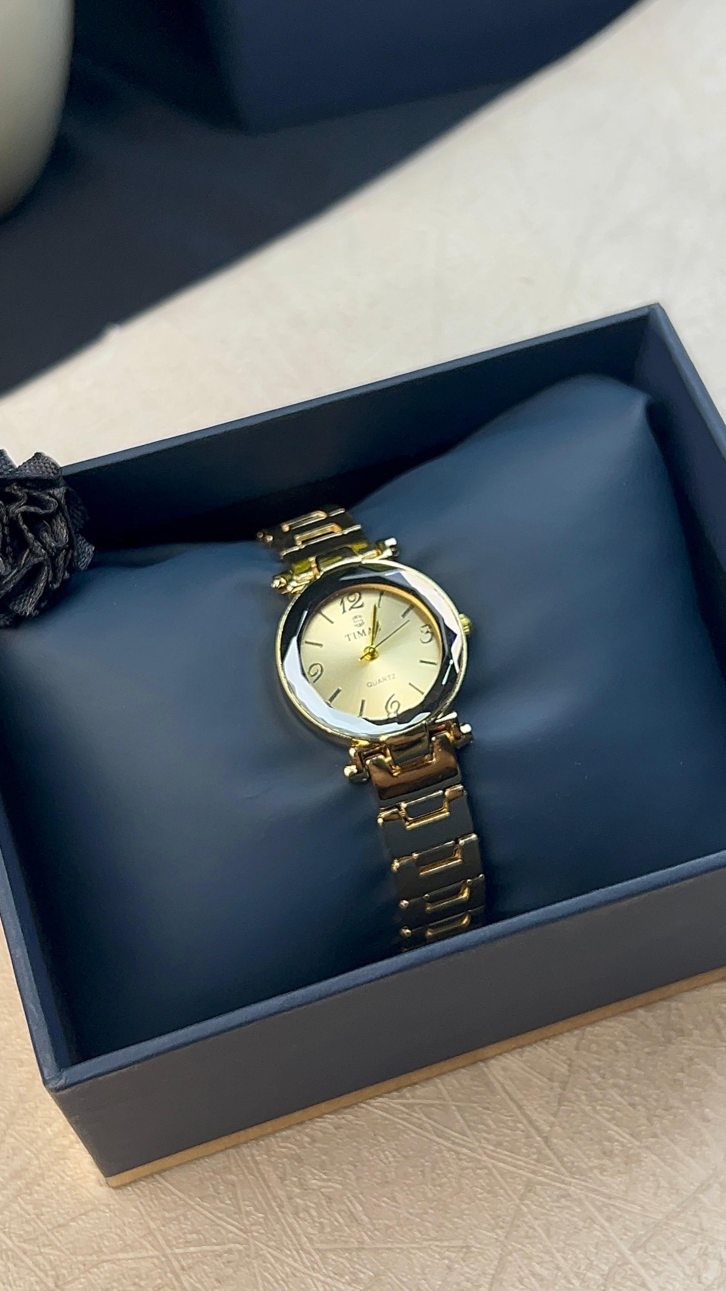 TIMAS Crystal Edge Golden Watch