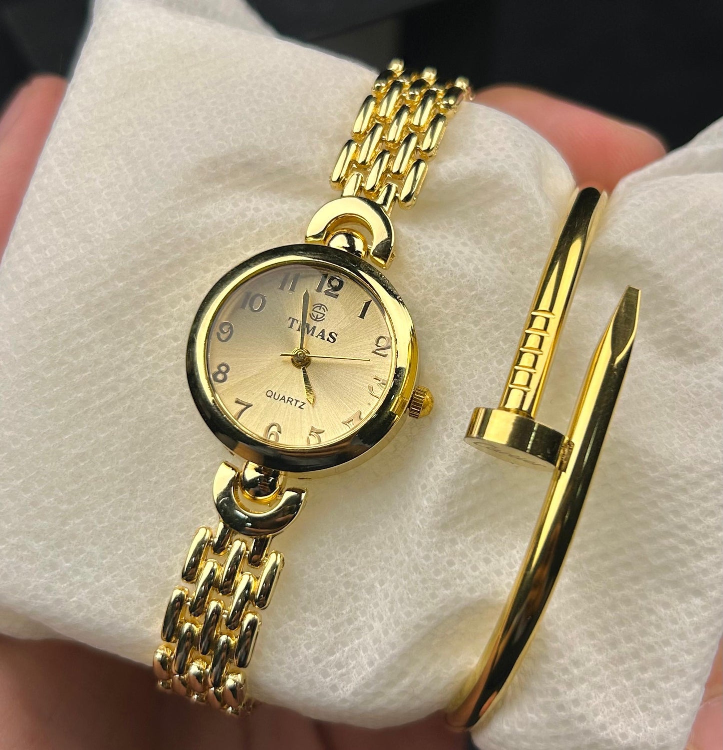 TIMAS Quartz Women Watch with Nail Armlet - Golden