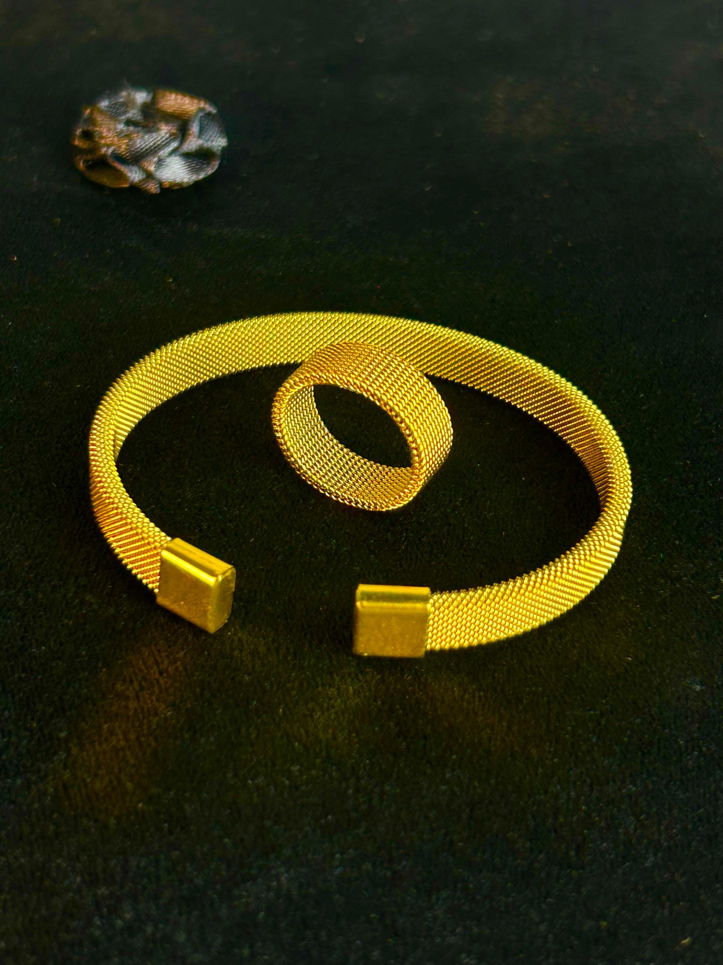 Tuxedo Handcuff and Ring Set