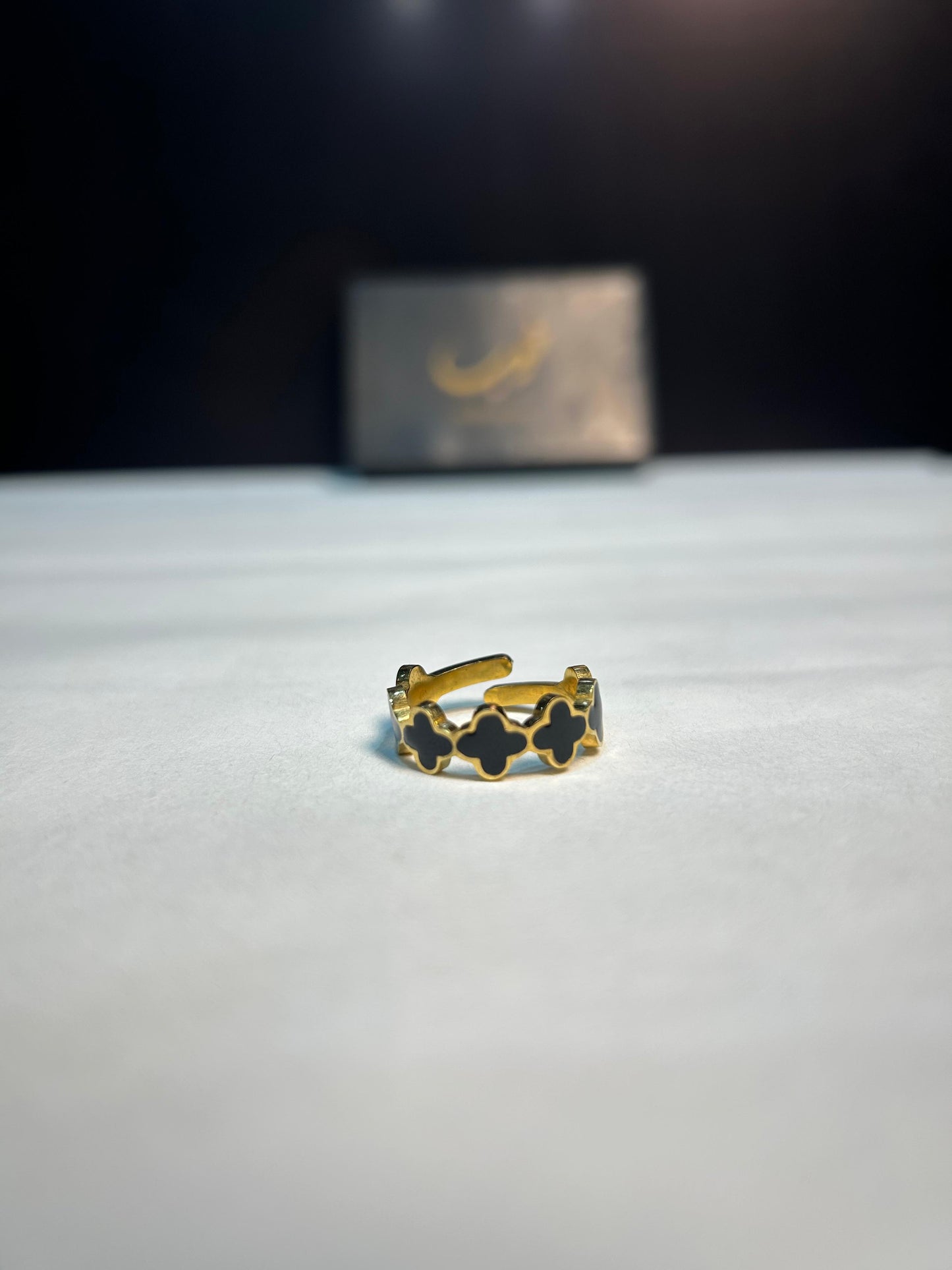 Noir Clover Ring