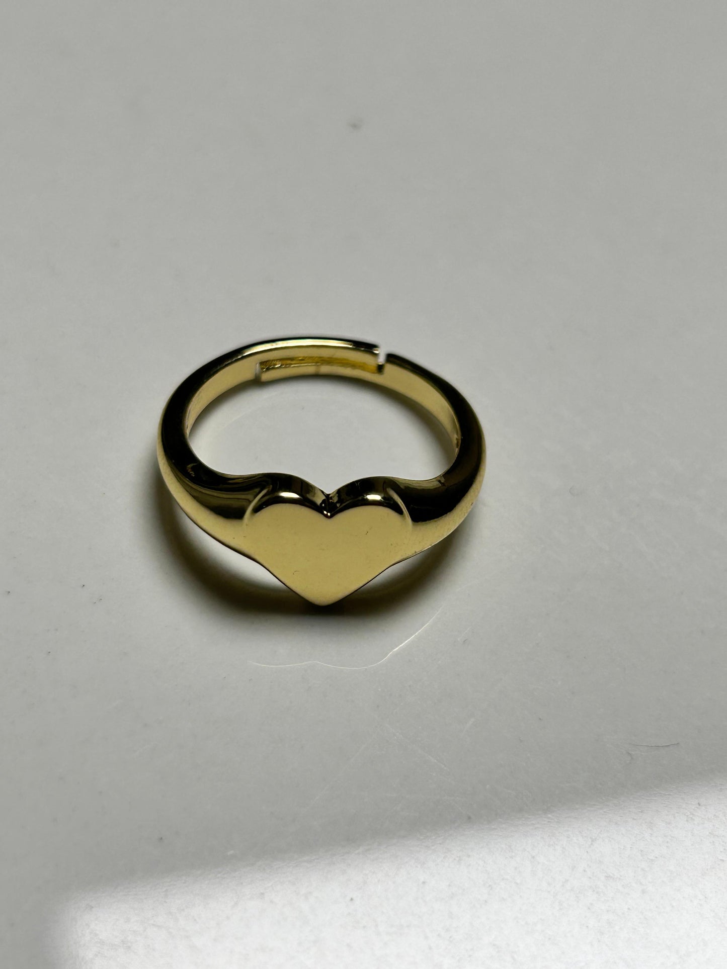 Heartia Ring