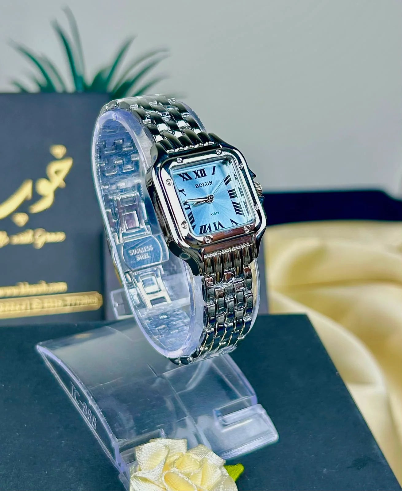 BOLUN Silver Tone Quartz Watch