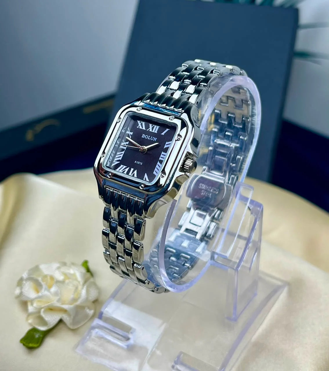 BOLUN Silver Tone Quartz Watch