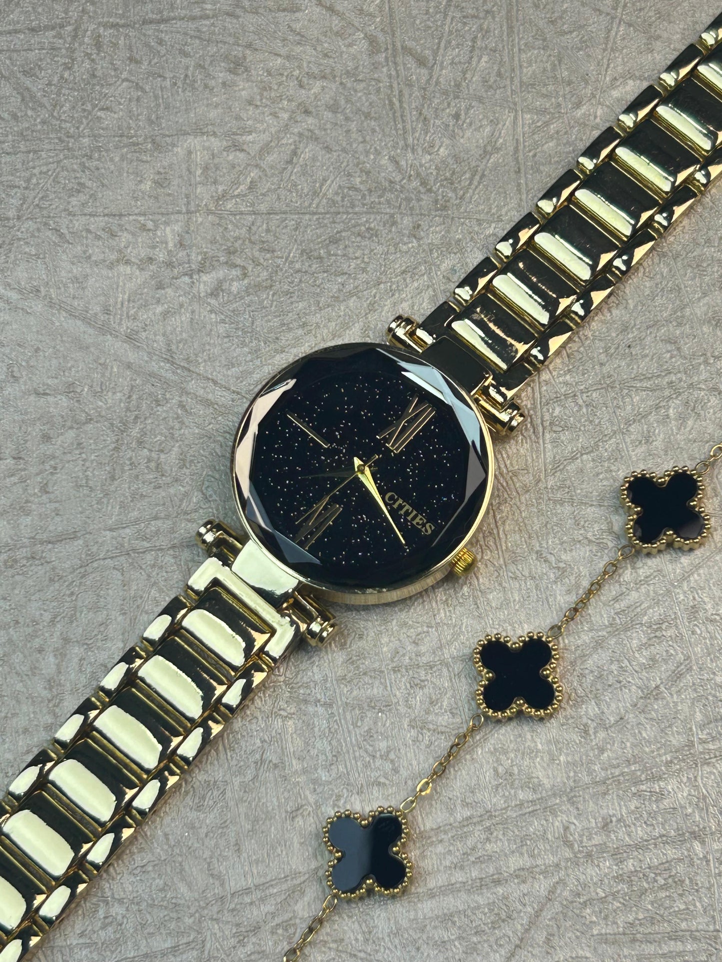 Cities Spark Watch with Clover Bracelet