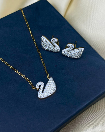 Dazzle White Duck Set