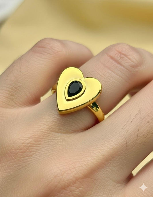 Elegant Black Heart Ring