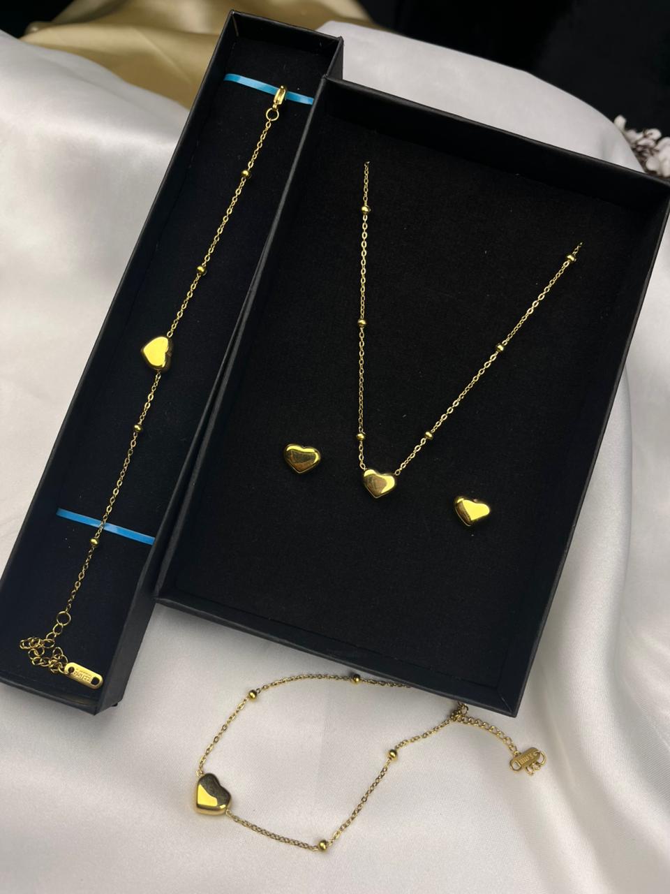 Golden Heart Charm Complete Set