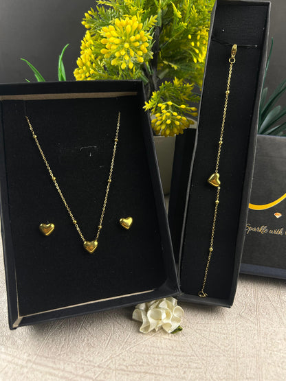 Golden Heart Charm Set
