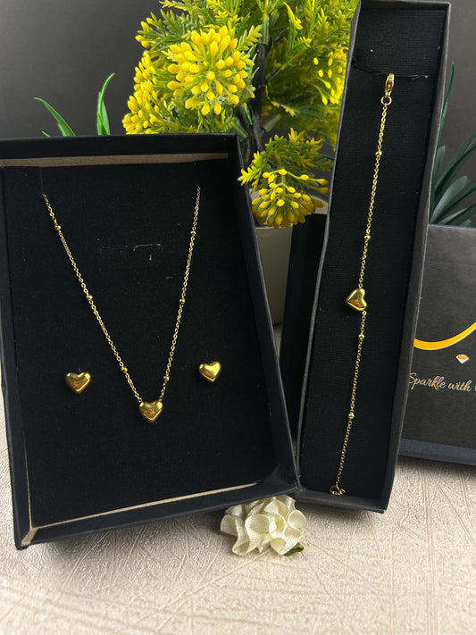 Golden Heart Charm Set