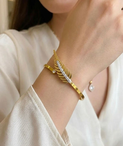 Golden Leaf Crystal Handcuff