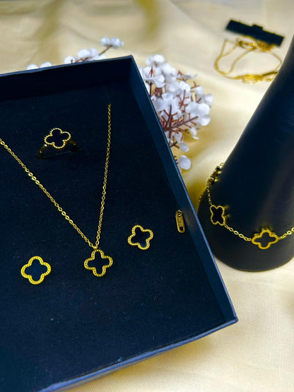 Leaf Clover Jewellery Set -With Ring