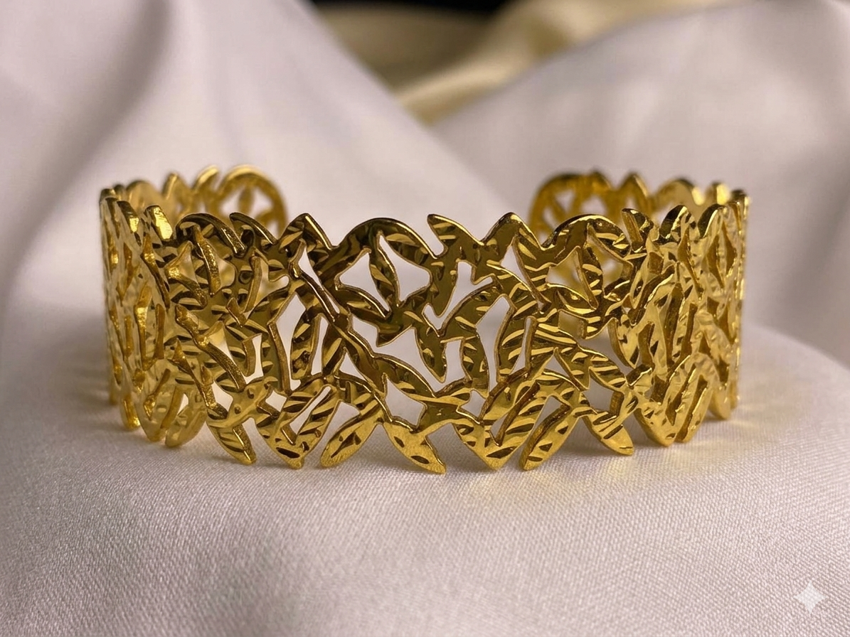 Majestic Handcuff Armlet