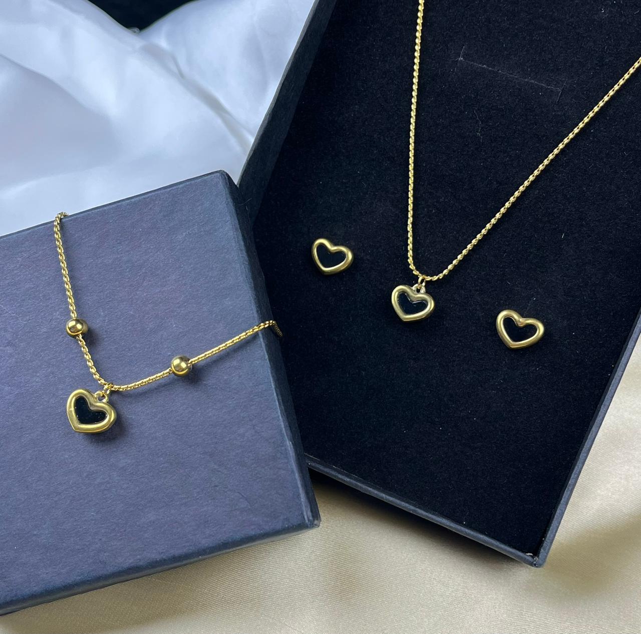 Minimalist Black Heart Jewelry Set