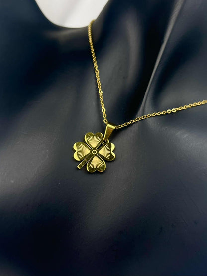 Minimalist Clover Pendant