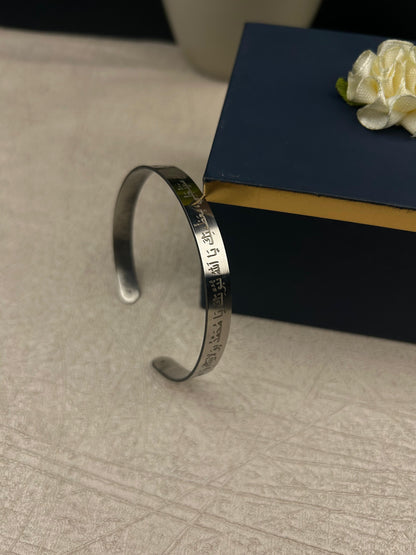 Nad e Ali Sword Handcuff