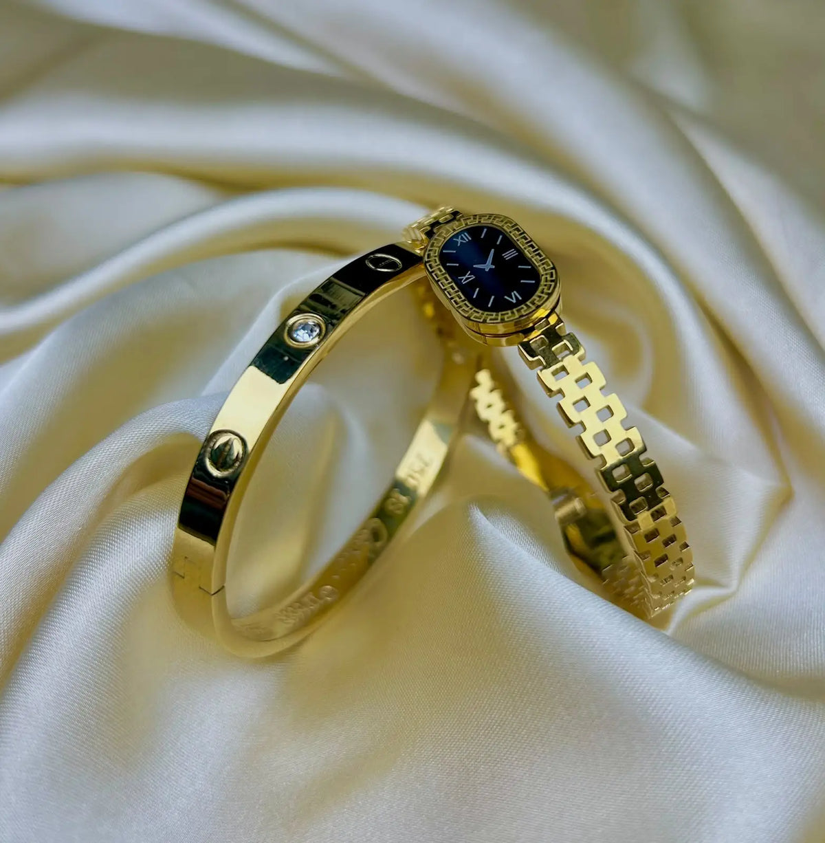 Set of Cart-ier and watch style handcuff