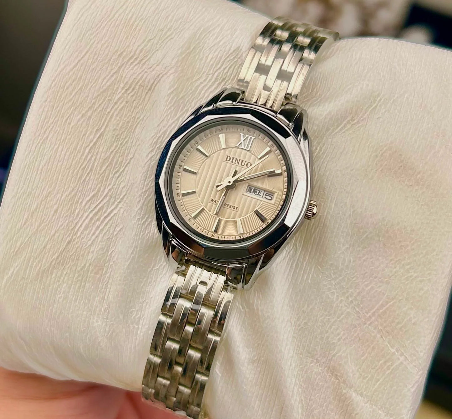 Signature DUNIO Silver Crystal Watch