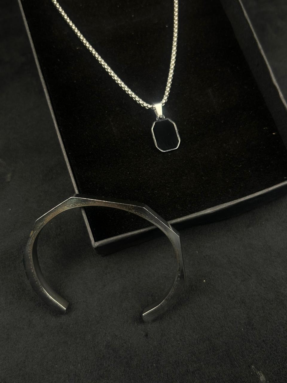 Signature Look Men’s Combo