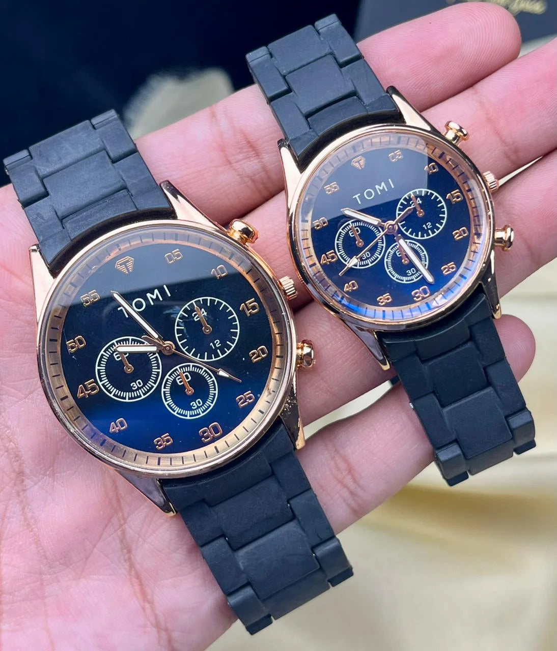 Sleek Noir Edition Couple Watch