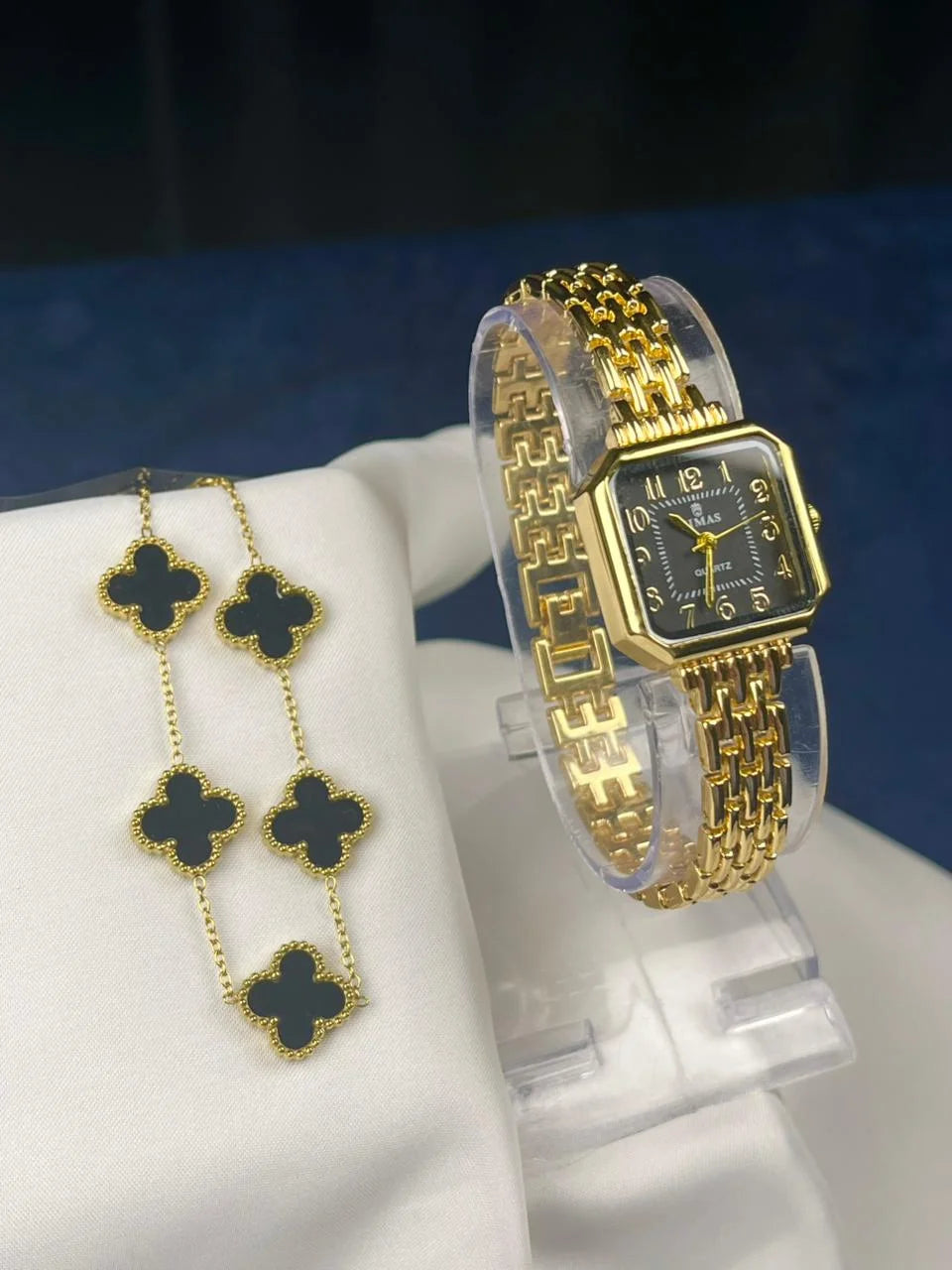 Vintage Golden Black Watch with Black Clover