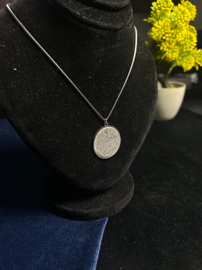 Unisex Ayatul Kursi Round Pendant Chain