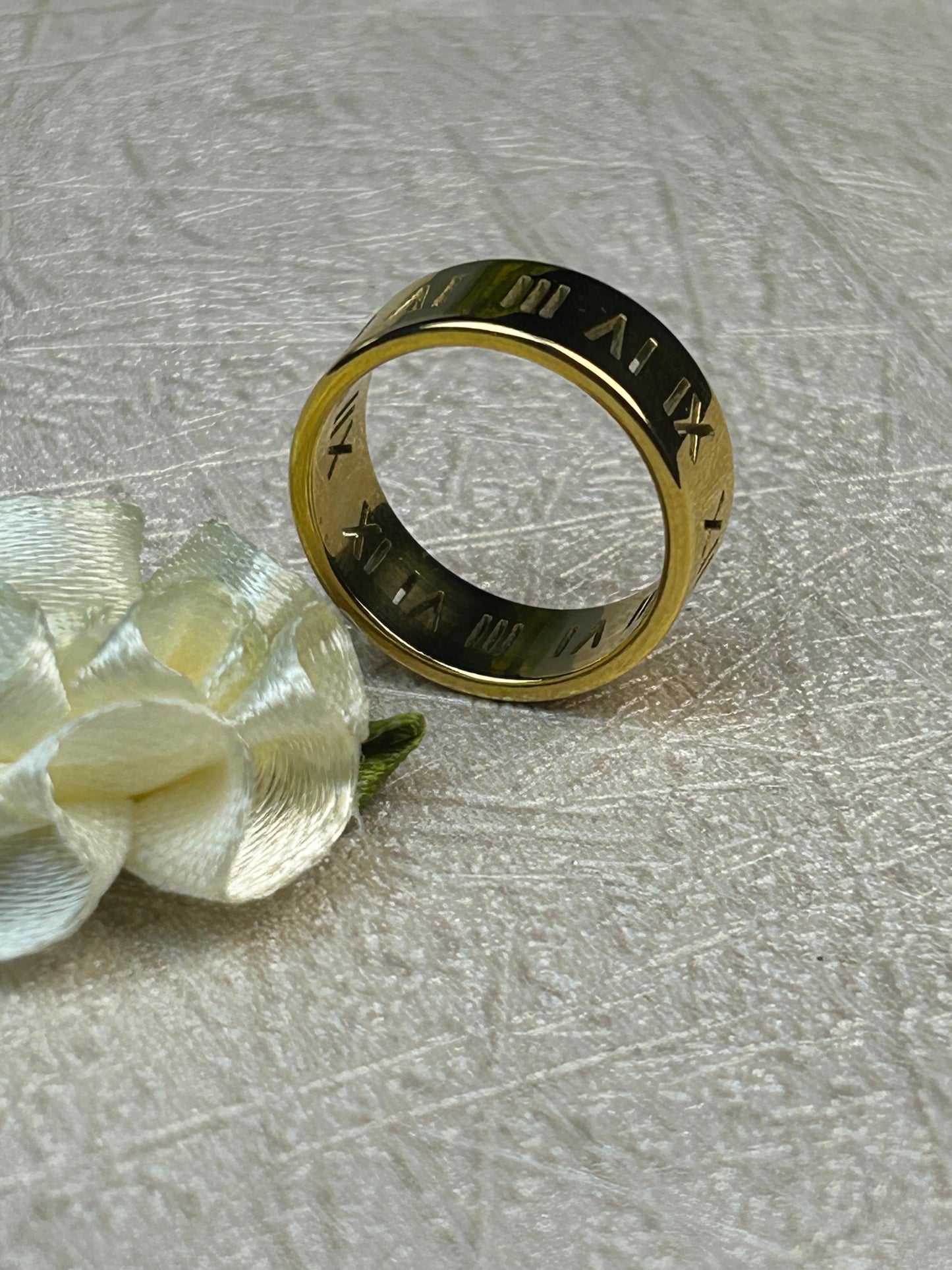 Roman Ring