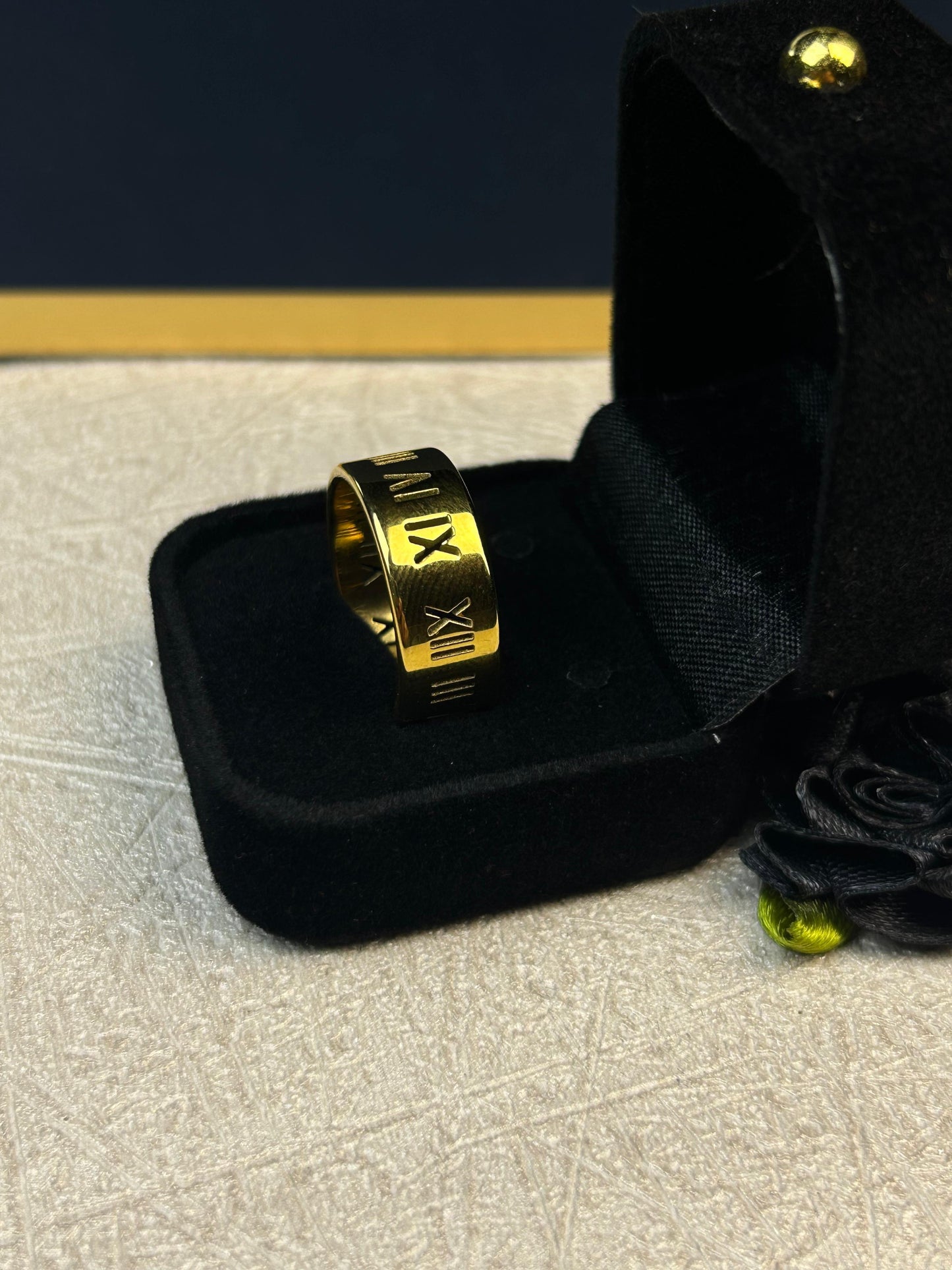 Roman Ring