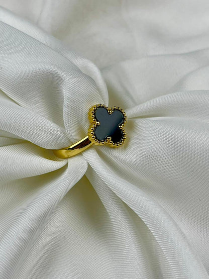 Leaf Clover Ring